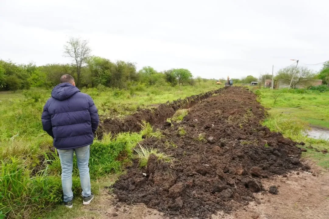 Avanzamos con obras de defensa hídrica en paraje El Doce