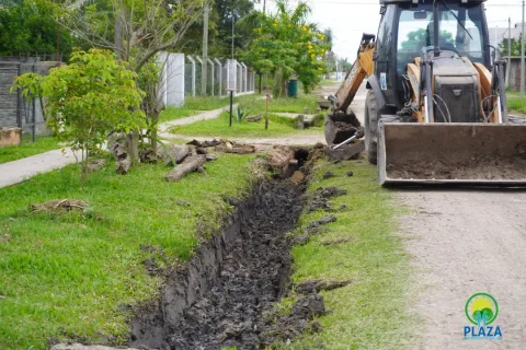 El municipio avanza con trabajos de zanjeo y mejoras en los desagües