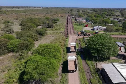 Avanzamos con obras de defensa hídrica en paraje El Doce
